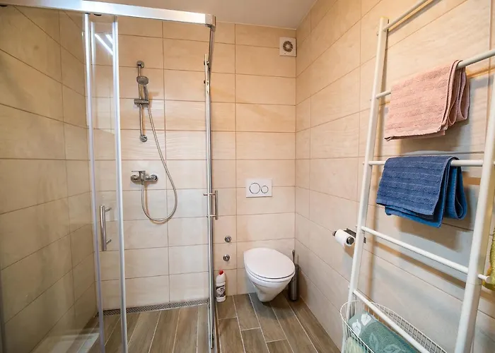 Stil Near Terme Paradiso アパート